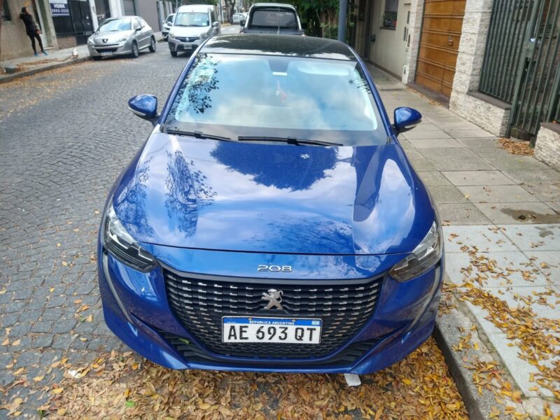 Vendo Peugeot 208 Allure modelo 2021