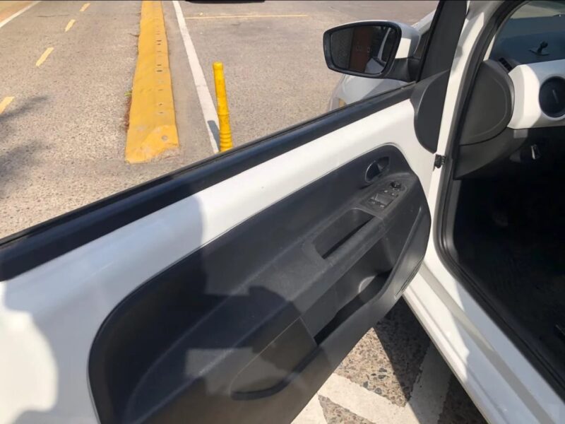 Volkswagen Up! 1.0 High Up! 75cv