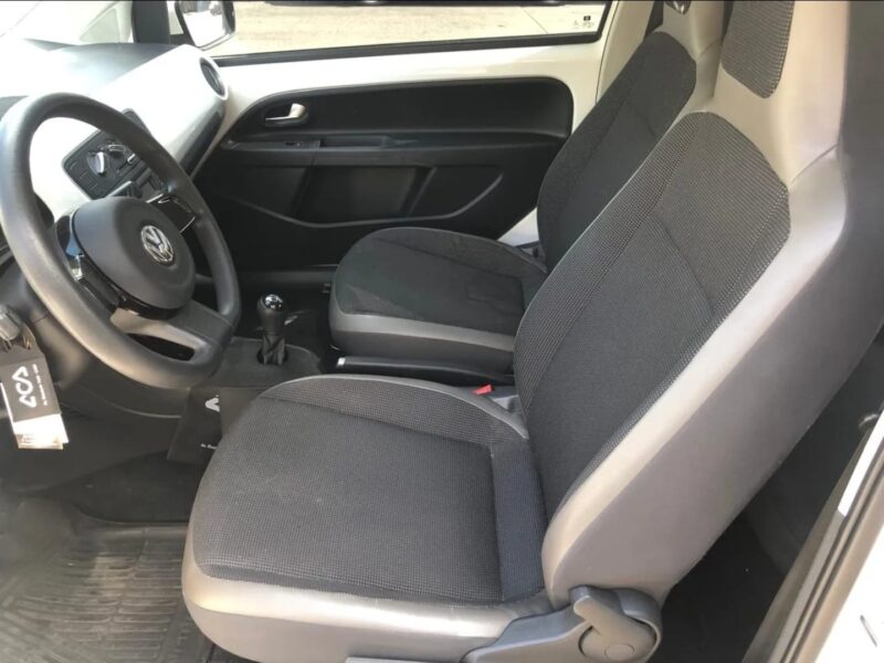 Volkswagen Up! 1.0 High Up! 75cv