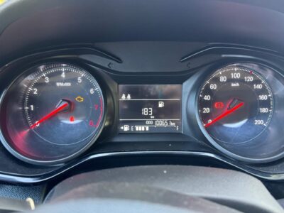 Chevrolet onix 1.2 mt