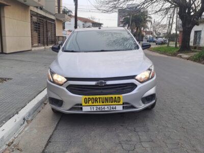 Chevrolet onix joy black 1.4 mt