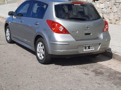Vendo Nissan Tiida 2012. Único dueño. Impecable estado