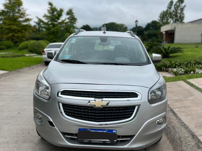 Vendo Chevrolet Spin LTZ 1.8. 3 filas - 7 asientos