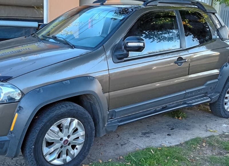 vendo fiat strada 2015 con gnc