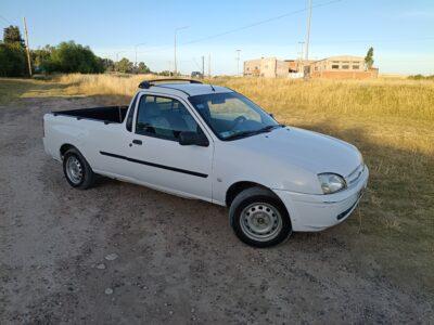 Ford Courier Pick Up nafta 2009