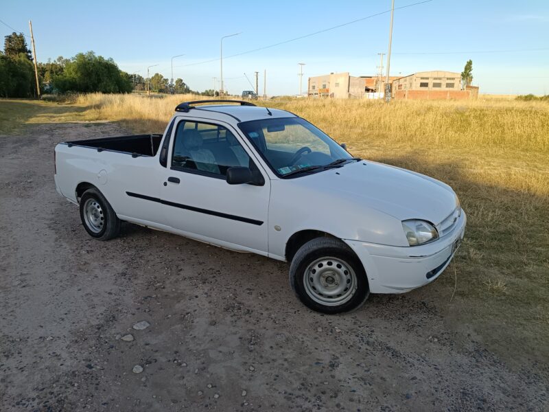 Ford Courier Pick Up nafta 2009