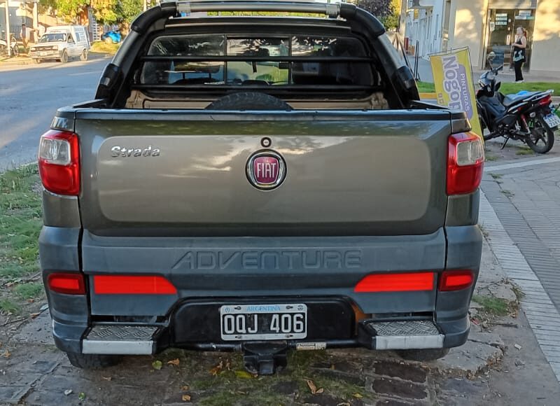 vendo fiat strada 2015 con gnc